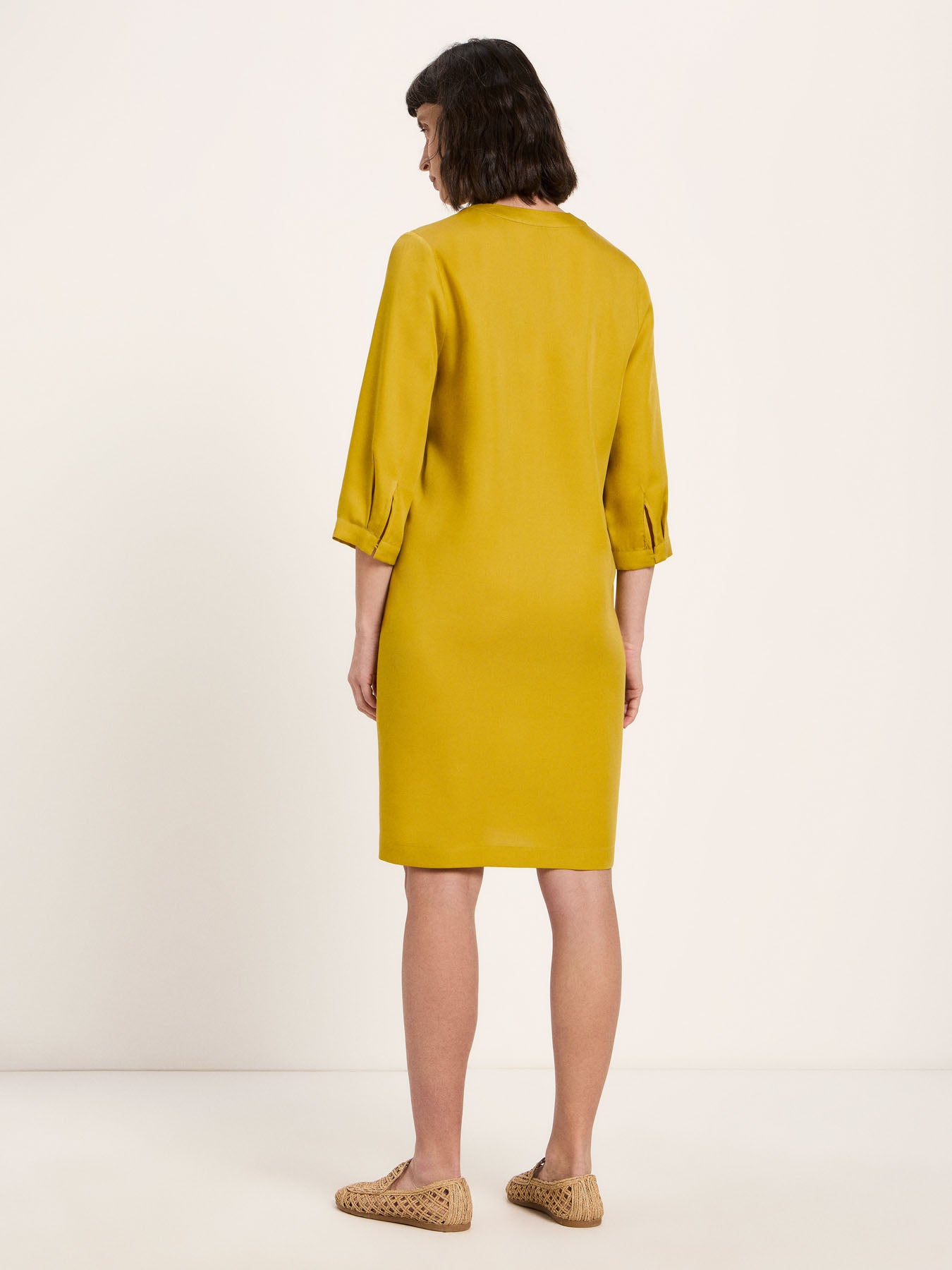 Lanius Kleid mit V-Ausschnitt